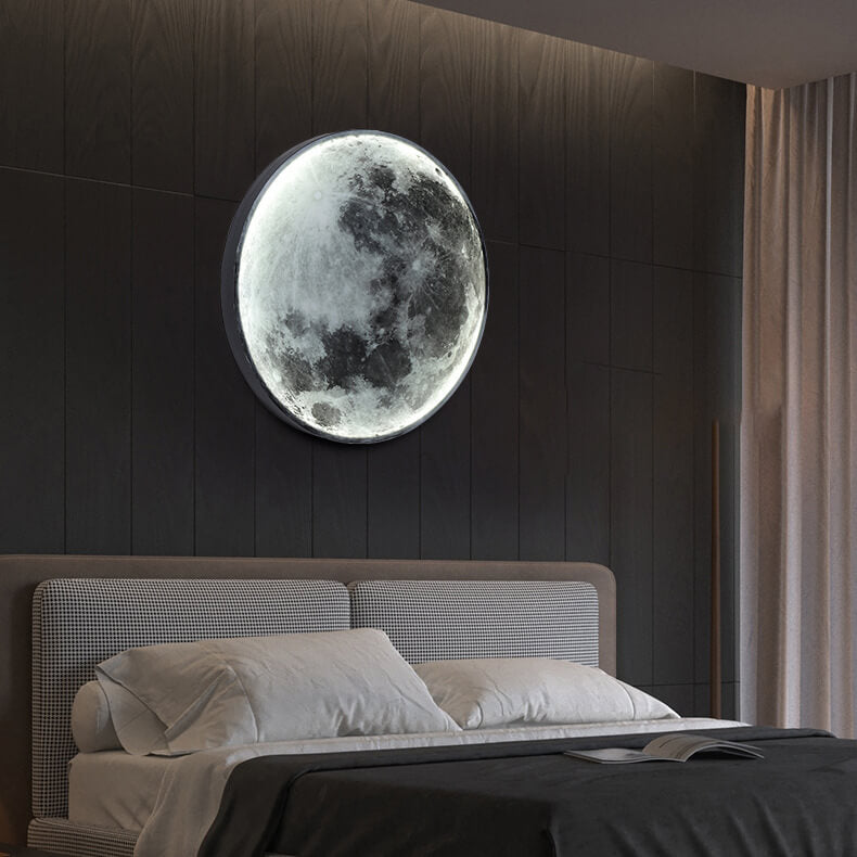 Veilleuse lune murale accrochée au mur de la chambre à couché